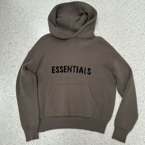 Essential knit sweater